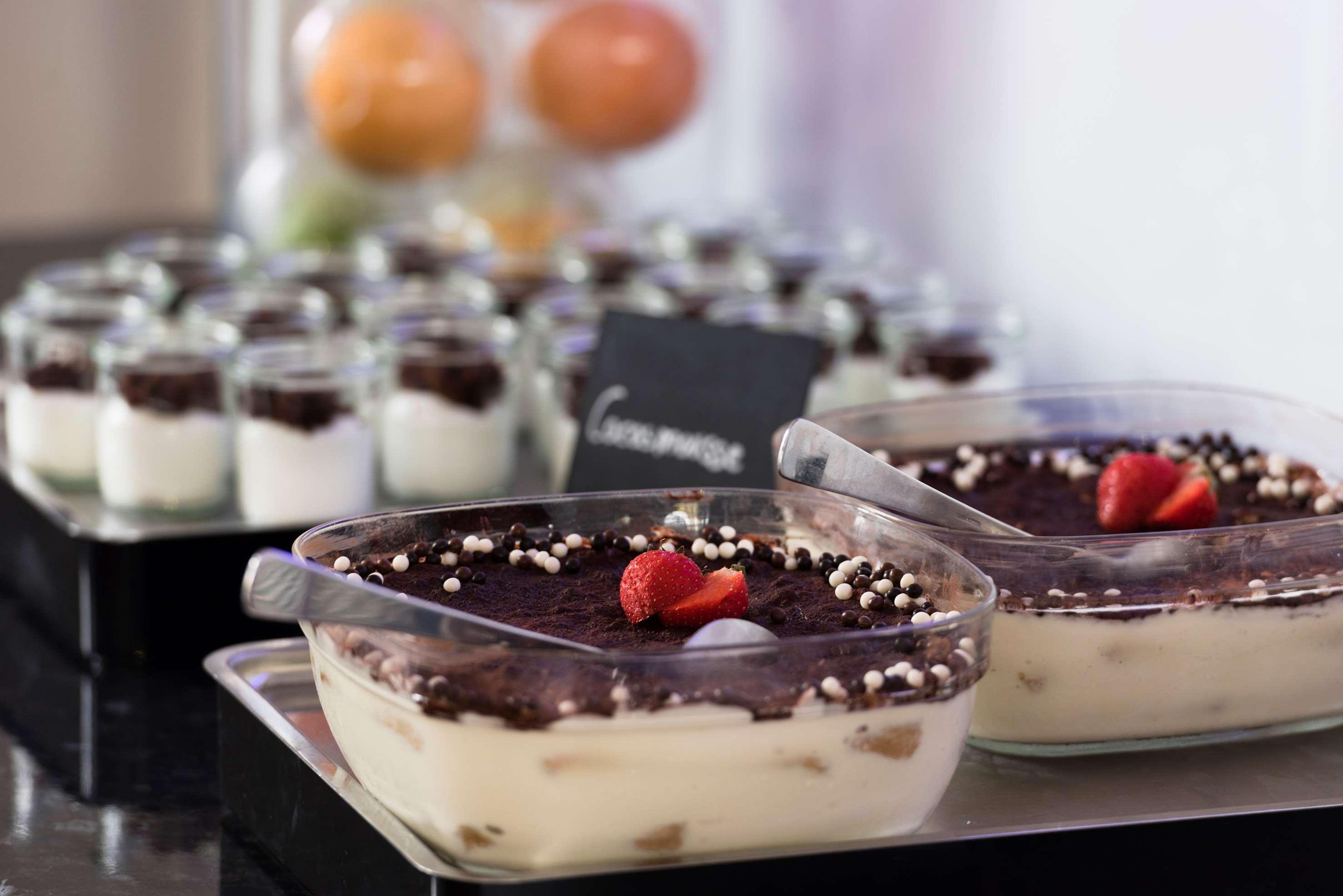 Courtyard By Marriott Dortmund Ξενοδοχείο Εξωτερικό φωτογραφία