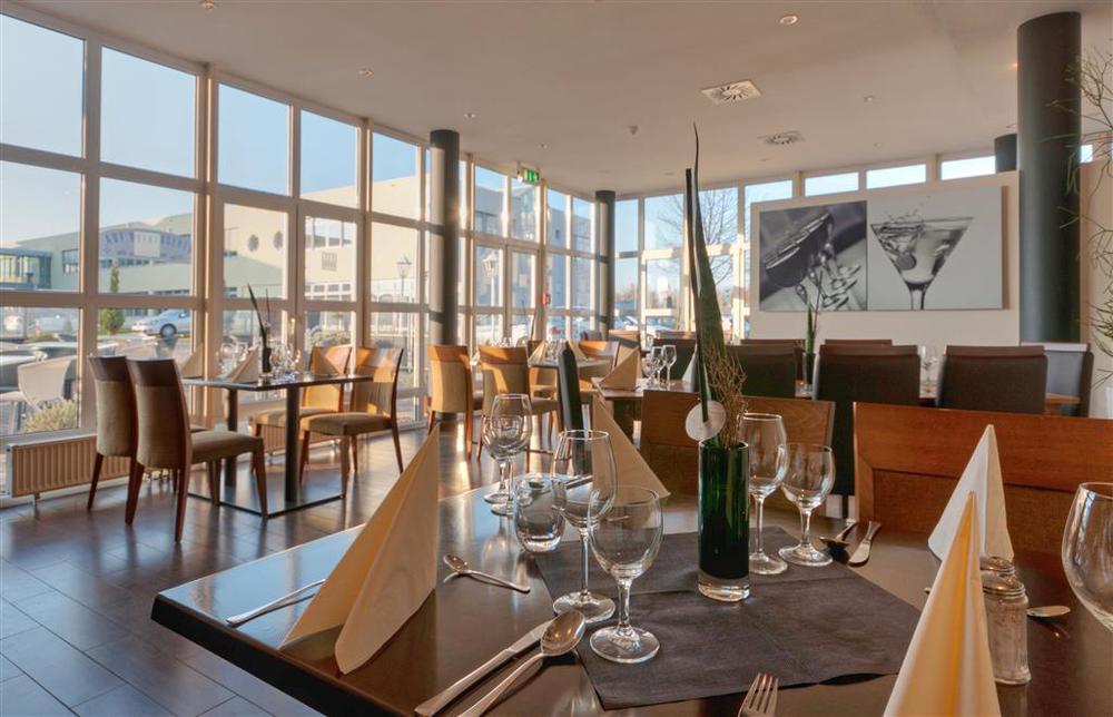 Courtyard By Marriott Dortmund Ξενοδοχείο Εστιατόριο φωτογραφία